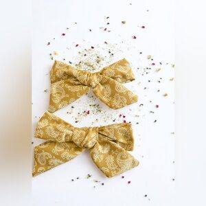 Parsley prints yellow Hand Tied Hair Bows Set